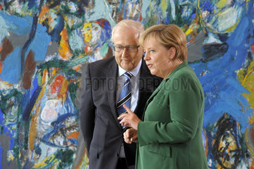 Bruederle + Merkel
