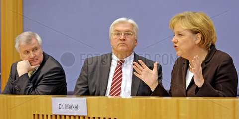 Seehofer + Steinmeier + Merkel