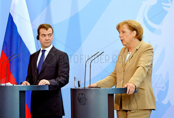 Medwedew + Merkel