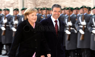 Merkel + Rasmussen