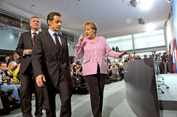 Sarkozy + Merkel + Topolanek