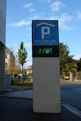 Parkhaus eines Museums