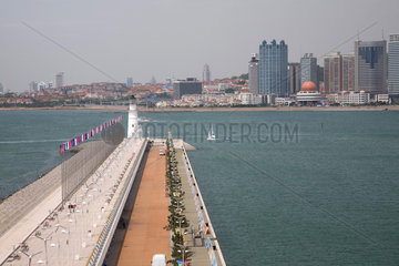 Qingdao  Hafenansicht