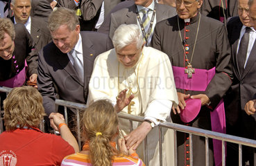 Benedikt XVI + Koehler