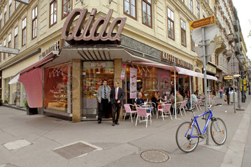 Cafe Aida