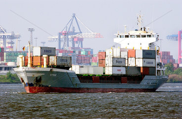 Containerfrachter