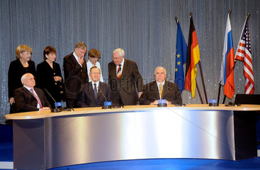 Merkel + Gorbatschow + Koehler + Bush + Vogel + Kohl
