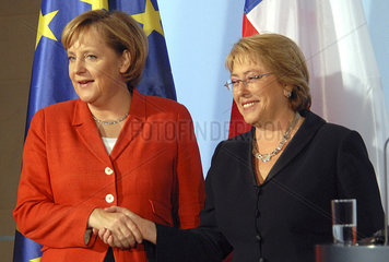 Merkel +Bachelet
