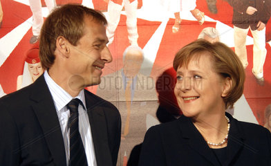 Klinsmann + Merkel