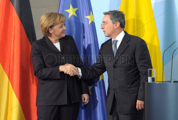 Merkel + Uribe