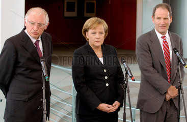 Verheugen + Merkel + Hubbard
