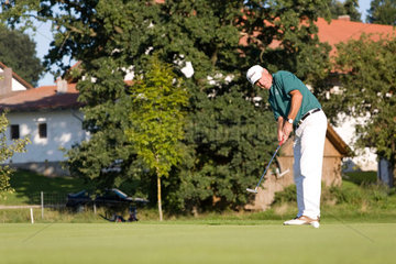 Golfprofi im Golfklub Vilsbiburg