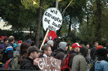 Demo in Hamburg: Leerstand zu Wohnraum