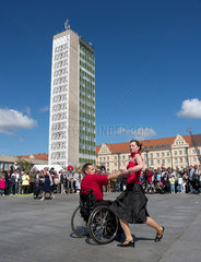 Rollstuhltanz beim Demokratiefest Neubrandenburg