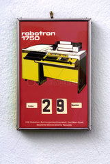Robotron  ewiger Kalender  DDR  um 1978