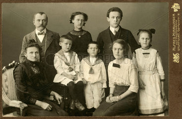 kinderreiche Familie  um 1905