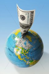 Globus als Spardose  Dollar