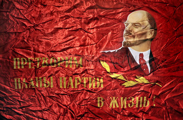 sowjetische Fahne  Lenin  1977