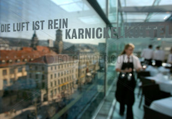 Das neue Kunstmuseum setzt einen markanten Akzent in der Stuttgarter Innenstadt.