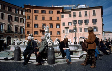 Pause in Piazza Navona