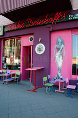 Berlin - Barbie Deinhoffs Kneipe in Kreuzberg