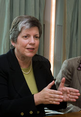 Janet Napolitano  Wolfgang Schaeuble - Gespraech mit der amerikanischen Heimatschutzministerin und dem Bundesinnenminister ueber Fragen der inneren Sicherheit