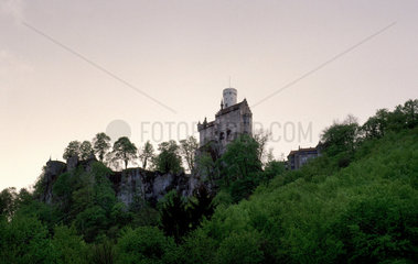Das Schloss Lichtenstein auf der Schwaebischen Alb.