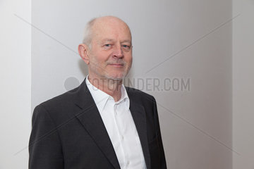 BERG  Helmut von - Portrait of the consultant