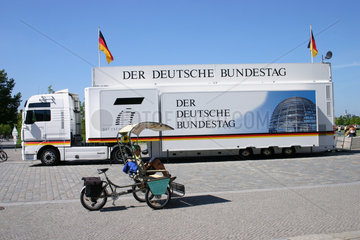 LKW Infostelle Der Deutsche Bundestag