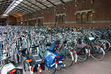 Haarlem. Fahrradparkplatz