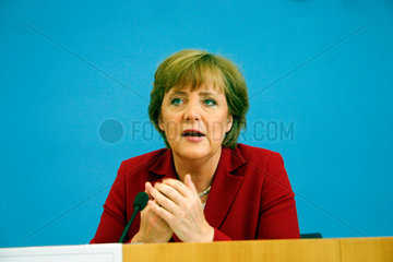 Berlin - Angela Merkel bei der presentation der CDU Wahprogramm