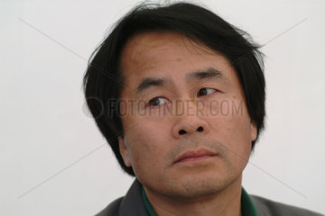 LEE  Sung-U - Portrait des Schriftstellers