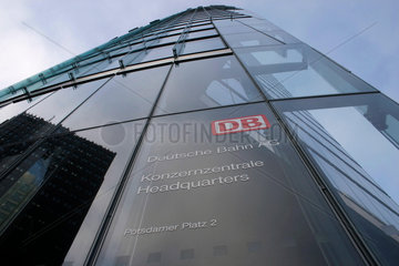 Berlin - Deutsche Bahn AG Konzernzentrale der am Potsdamer Platz