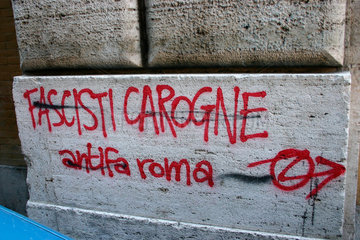 Italy  Rome - Antifaschistische Graffiti