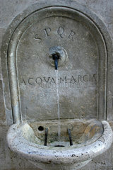 Trinkwasser Brunnen in Rom