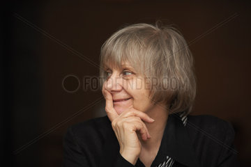 PETRUSCHEWSKAJA  Ljudmila - Portrait der Schriftstellerin