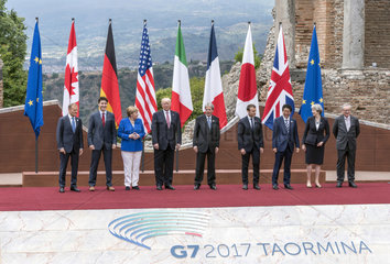 Tusk + Trudeau + Merkel + Trump + Gentiloni + Macron + Abe + May + Juncker