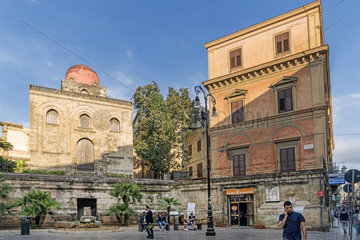 Piazza Bellini