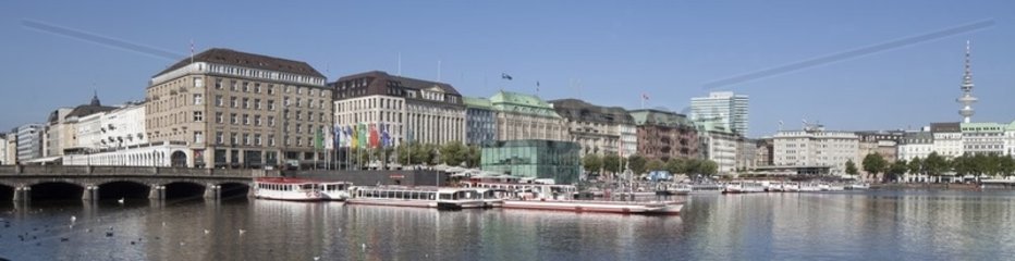Hamburg  Binnenalster und Jungfernstieg