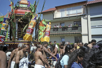 Tempelfest Hamm-Uentrop Tamilen Inder Ausl__nder Hindus Ruhrgebiet