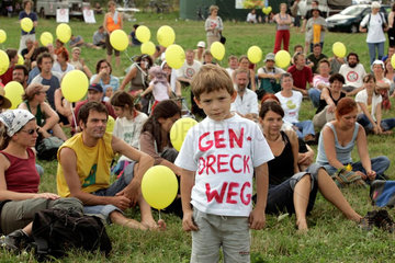 Proteste von Gentechnik Gegnern Gendreckweg