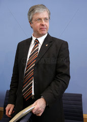 Hubertus Schmoldt  Vorsitzender der IG Bergbau  Chemie  Energie