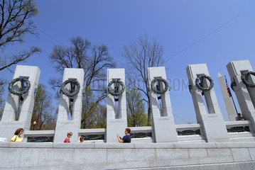 National Worldwar II Memorial  mit Touristen