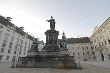 Denkmal Franz II Platz in der Burg Alte Hofburg Reichskanzleitrakt Wien