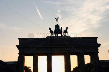 Berlin. Sonnenuntergang am Brandenburger Tor