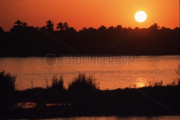 Sonnenuntergang ueber dem Nil