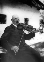 Mann Geige