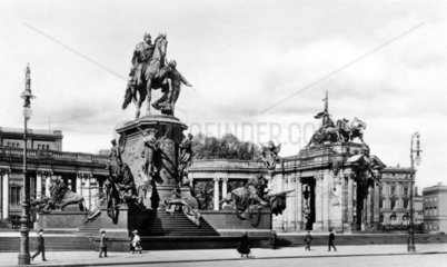 D-Berlin  1930  Nationaldenkmal Kaiser Wilhelm 1