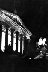 D-Berlin  ca. 1925 Nationalgalerie bei Nacht