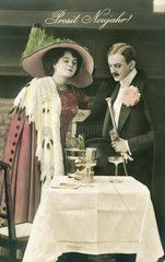 Paar feiert Silvester  um 1912